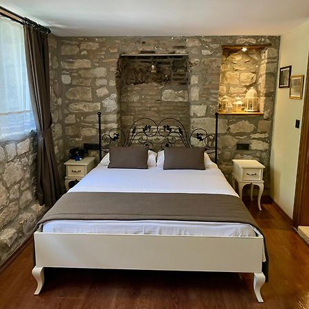 Urla Tas Konak Otel エクステリア 写真