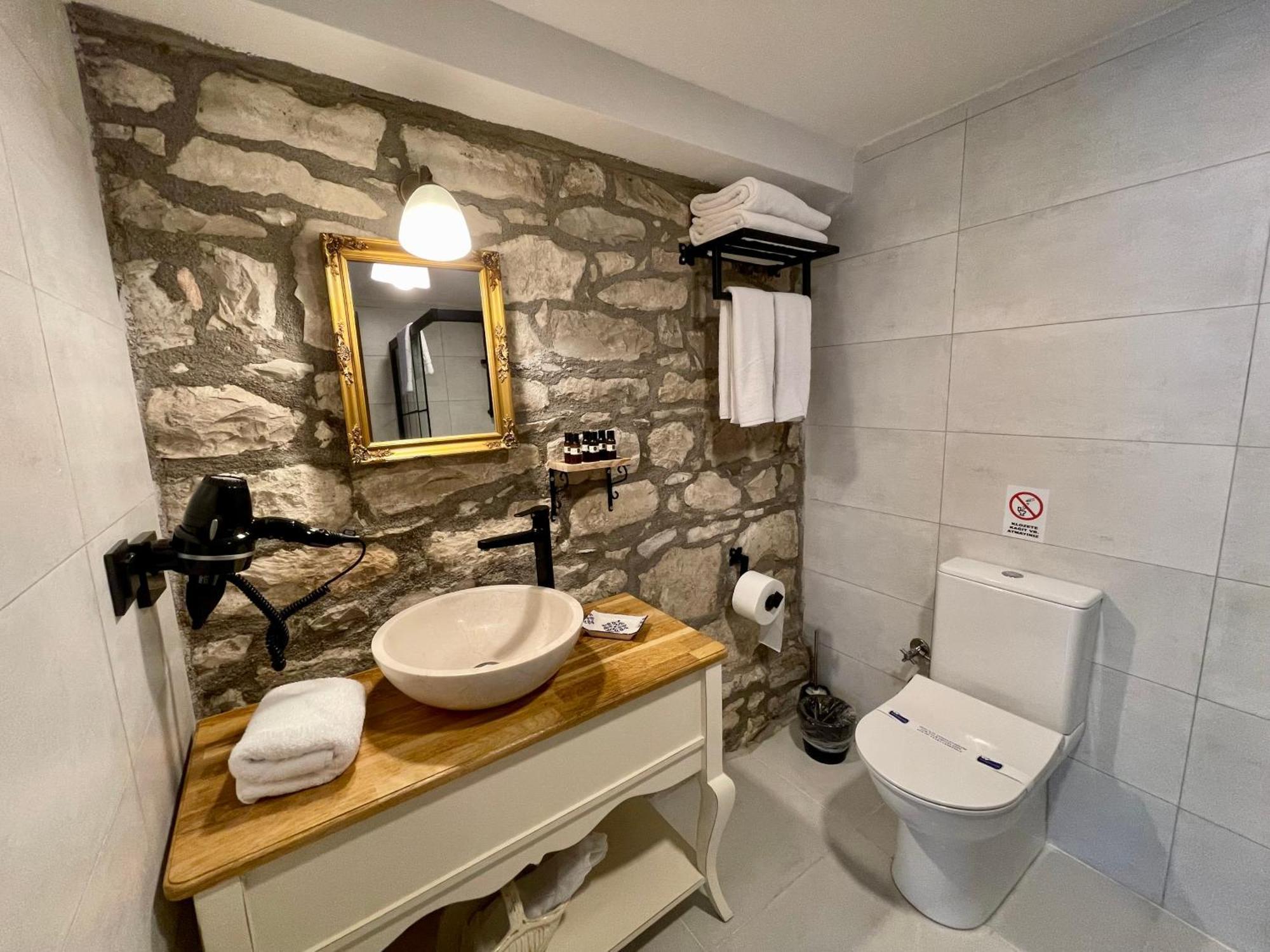 Urla Tas Konak Otel エクステリア 写真