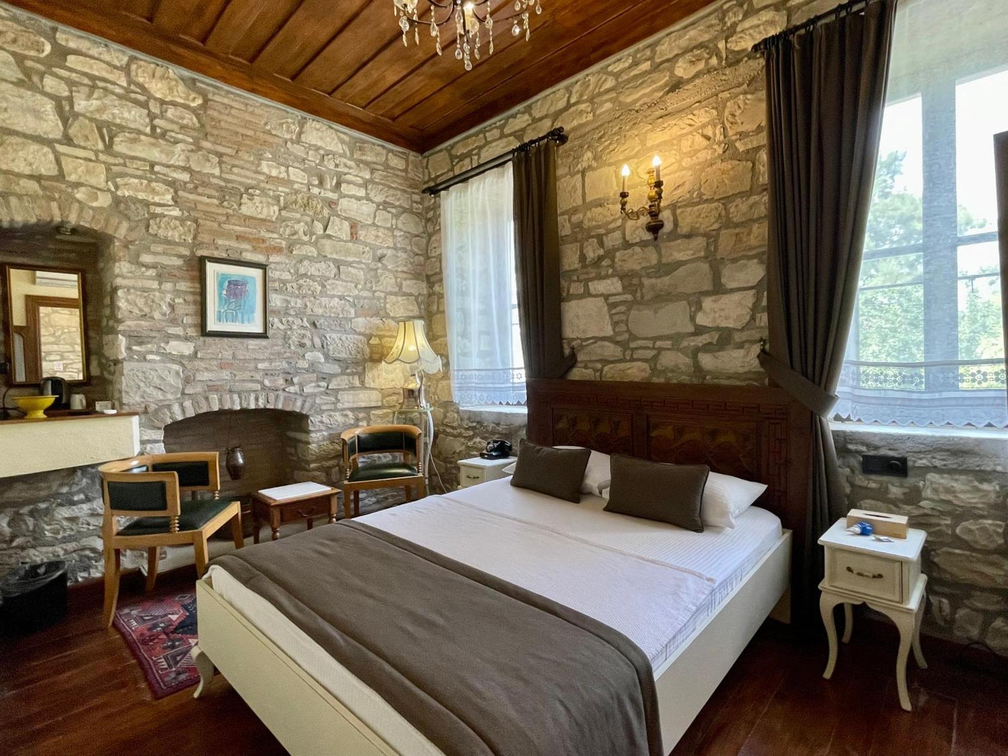 Urla Tas Konak Otel エクステリア 写真